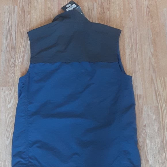 Mens vest - Picture 3 of 4
